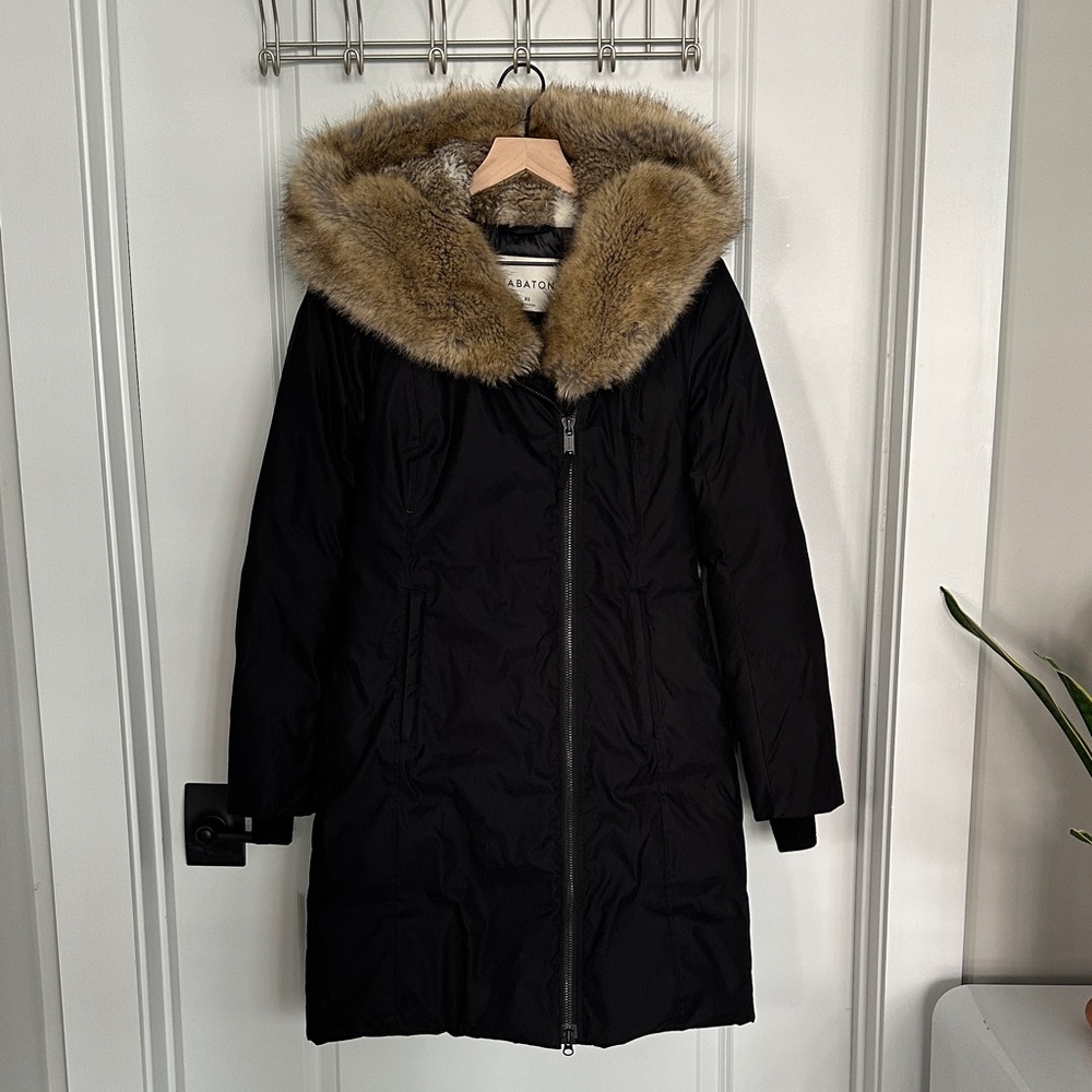 Aritzia St Moritz Parka coat black with Tan Fur Hood